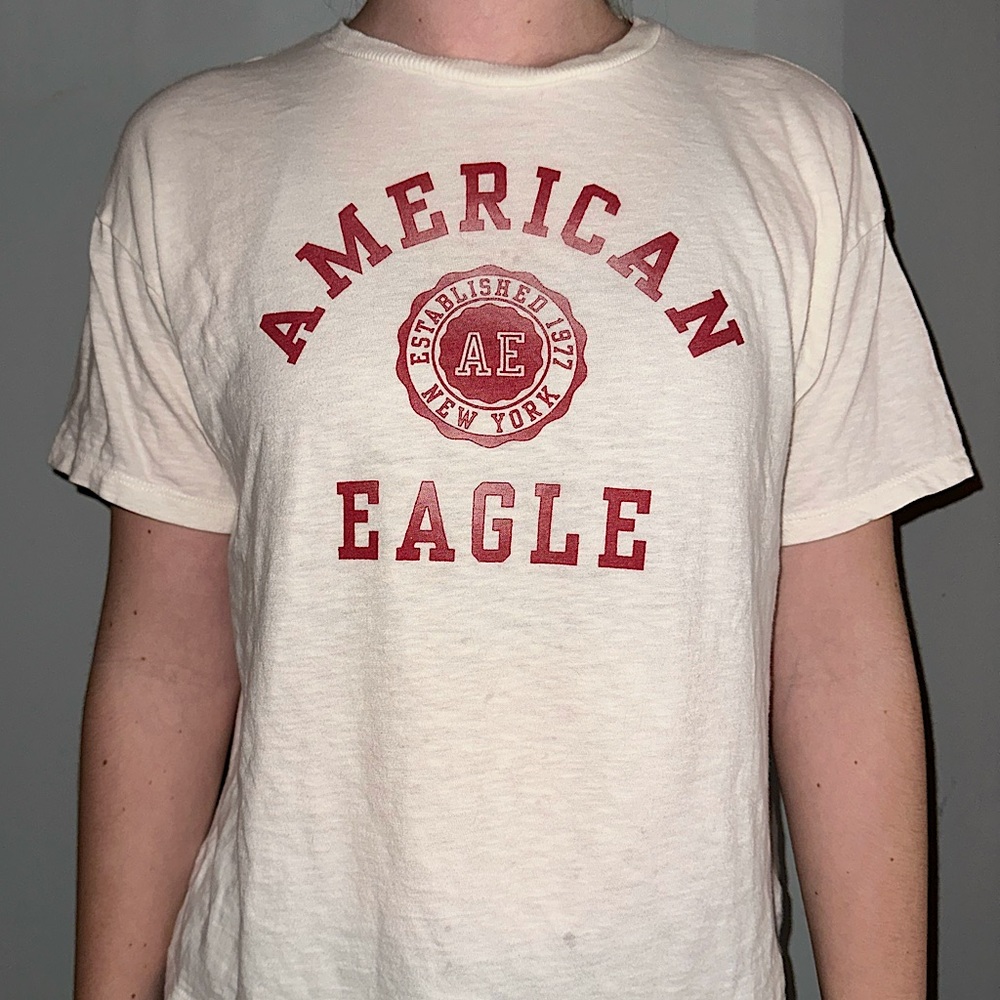 American Eagle tee